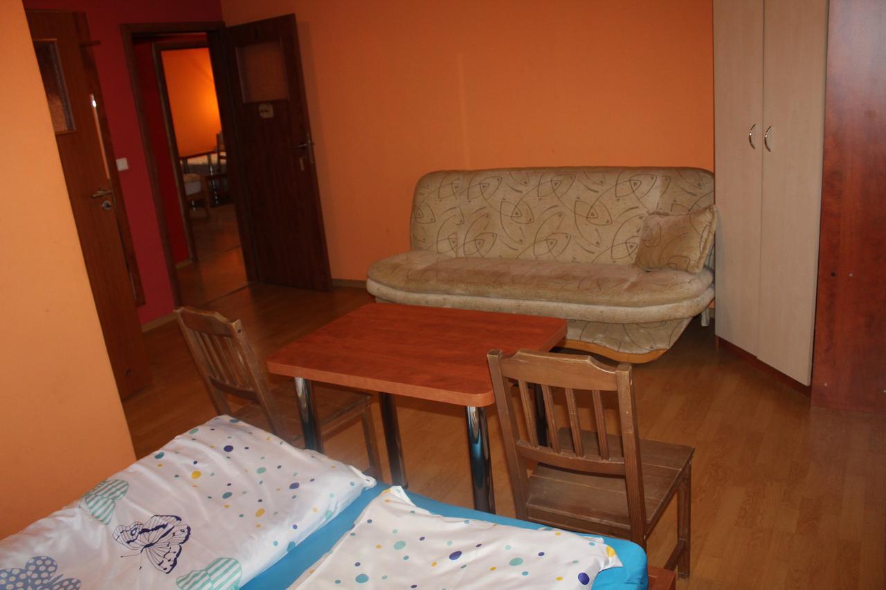 Zagroda Agroturystyczna Wiecha Mieroszow Dış mekan fotoğraf