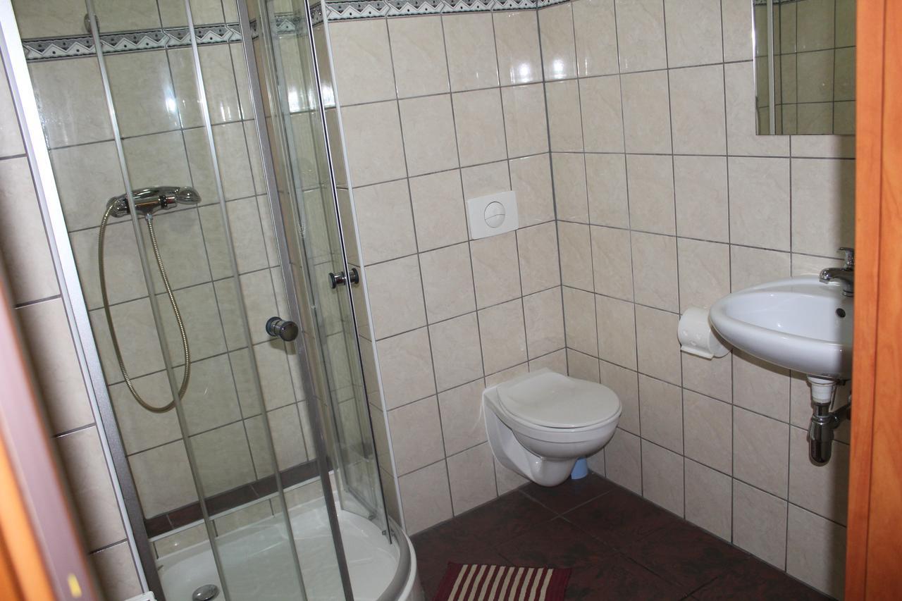 Zagroda Agroturystyczna Wiecha Mieroszow Dış mekan fotoğraf